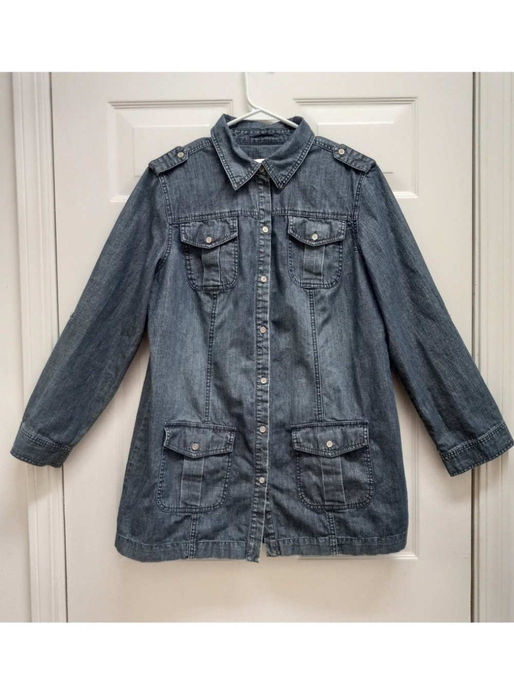 Chicos Denim Shirt Shacket Size 2 Large Button Front Safari Utility Barn Pockets